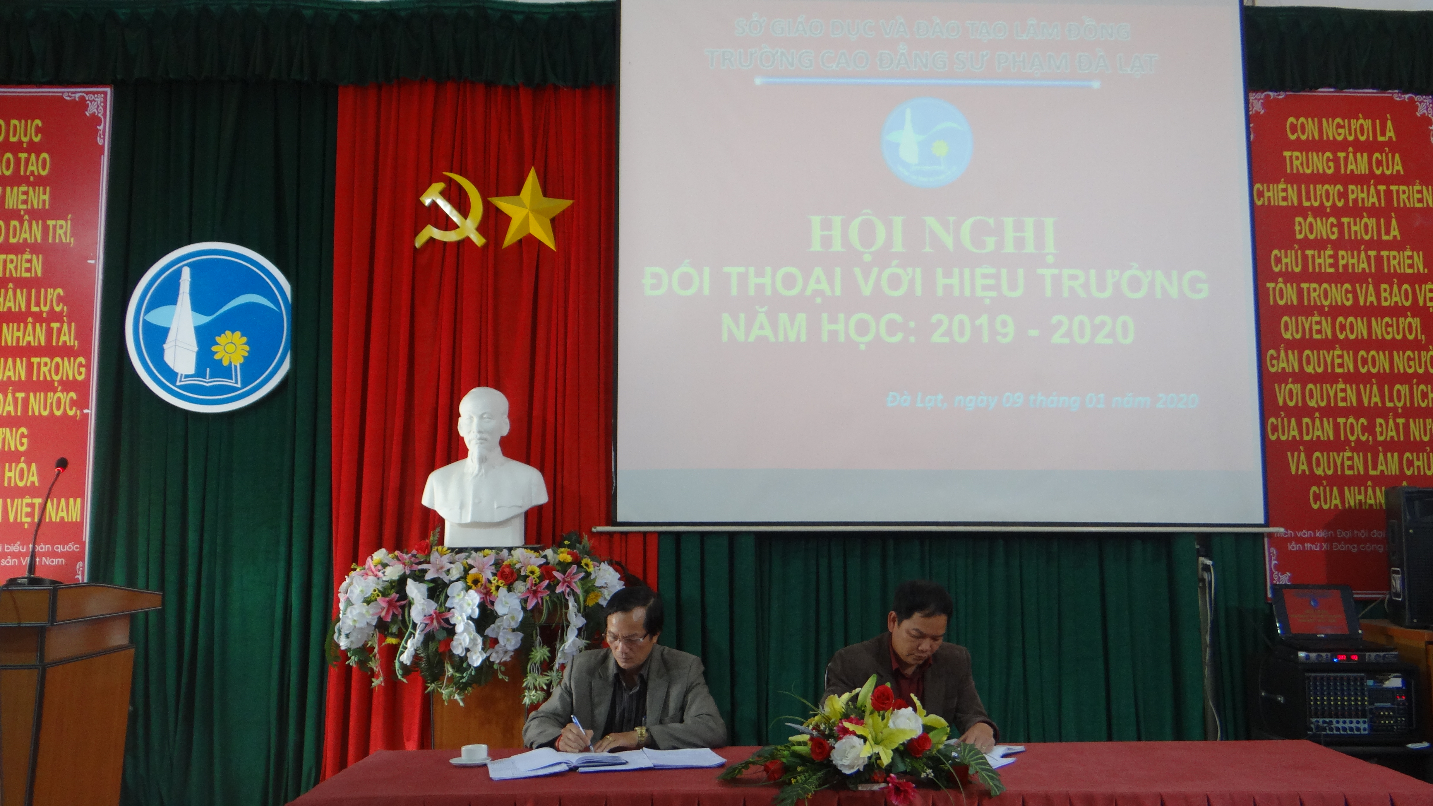 Công đoàn Trường CĐSP Đà Lạt tổ chức Hội nghị đối thoại giữa hiệu trưởng với cán bộ, viên chức