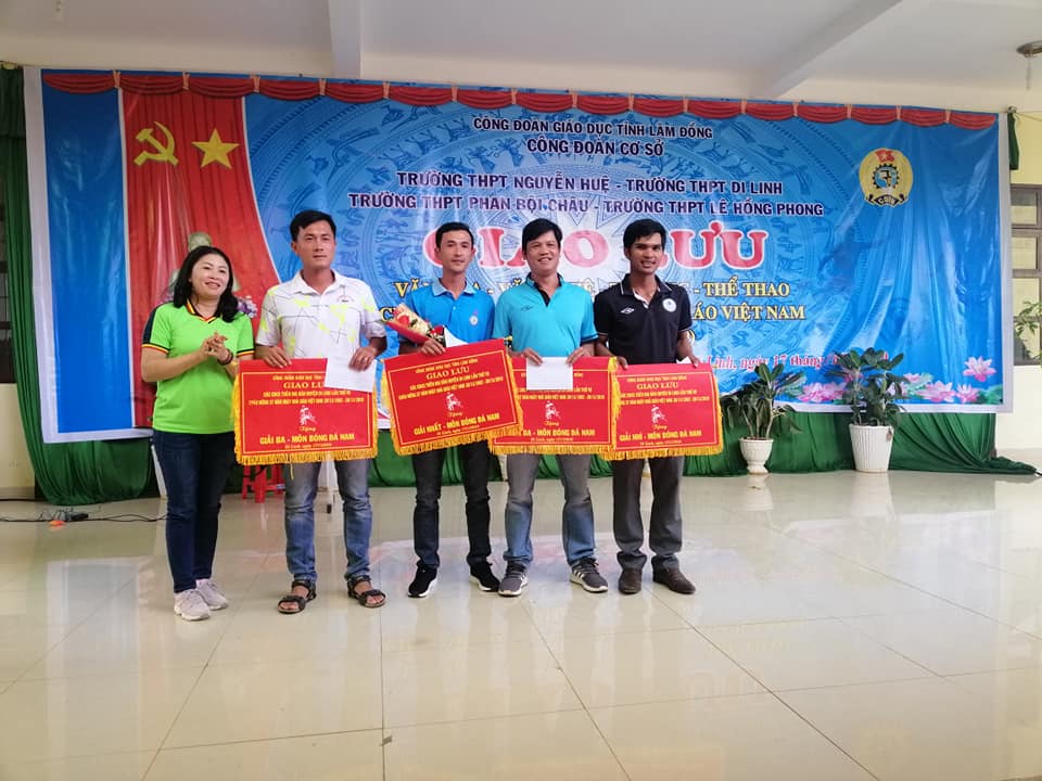 Giao lưu VHVN-TT Công đoàn các Trường THPT trên địa bàn Di Linh chào mừng 37 năm ngày nhà giáo Việt Nam(20/11/1982-20/11/2019)