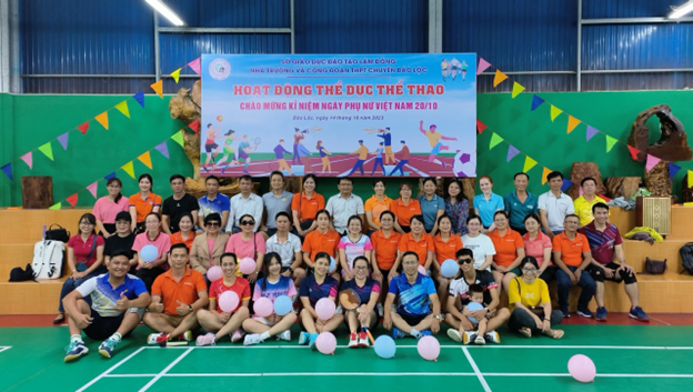 TRƯỜNG THPT CHUYÊN BẢO LỘC TỔ CHỨC HOẠT ĐỘNG GIAO LƯU VĂN HÓA, VĂN NGHỆ, THỂ DỤC THỂ THAO CHÀO MỪNG 20/10