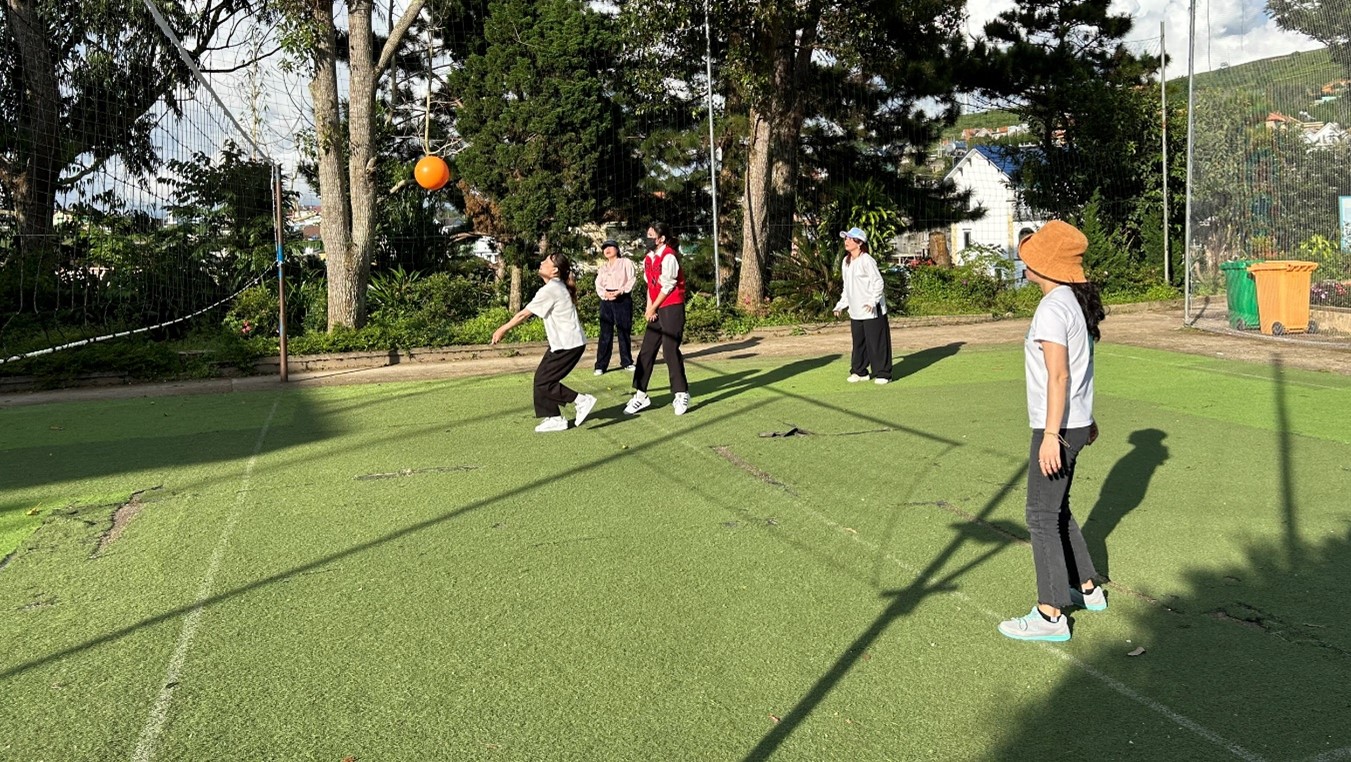 Công đoàn trường THCS & THPT Xuân Trường tổ chức hoạt động kỷ niệm 93 năm ngày thành lập Hội LHPN Việt Nam