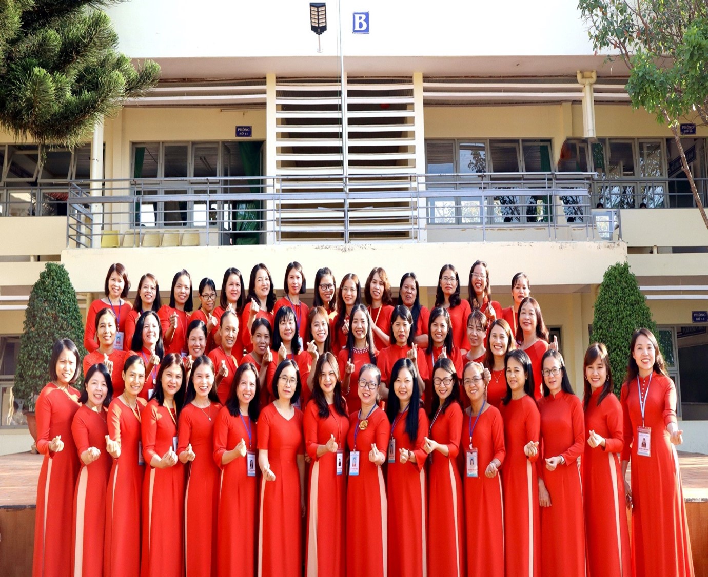 CÔNG ĐOÀN TRƯỜNG THPT LÊ HỒNG PHONG SÔI NỔI VỚI CÁC HOẠT ĐỘNG CHÀO MỪNG KỈ NIỆM 114 NĂM NGÀY QUỐC TẾ PHỤ NỮ 8/3