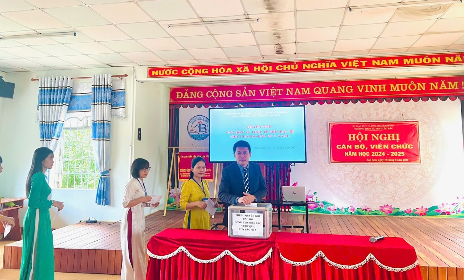 TRƯỜNG THCS&THPT LỘC BẮC QUYÊN GÓP, ỦNG HỘ ĐỒNG BÀO BỊ THIỆT HẠI DO BÃO SỐ 3