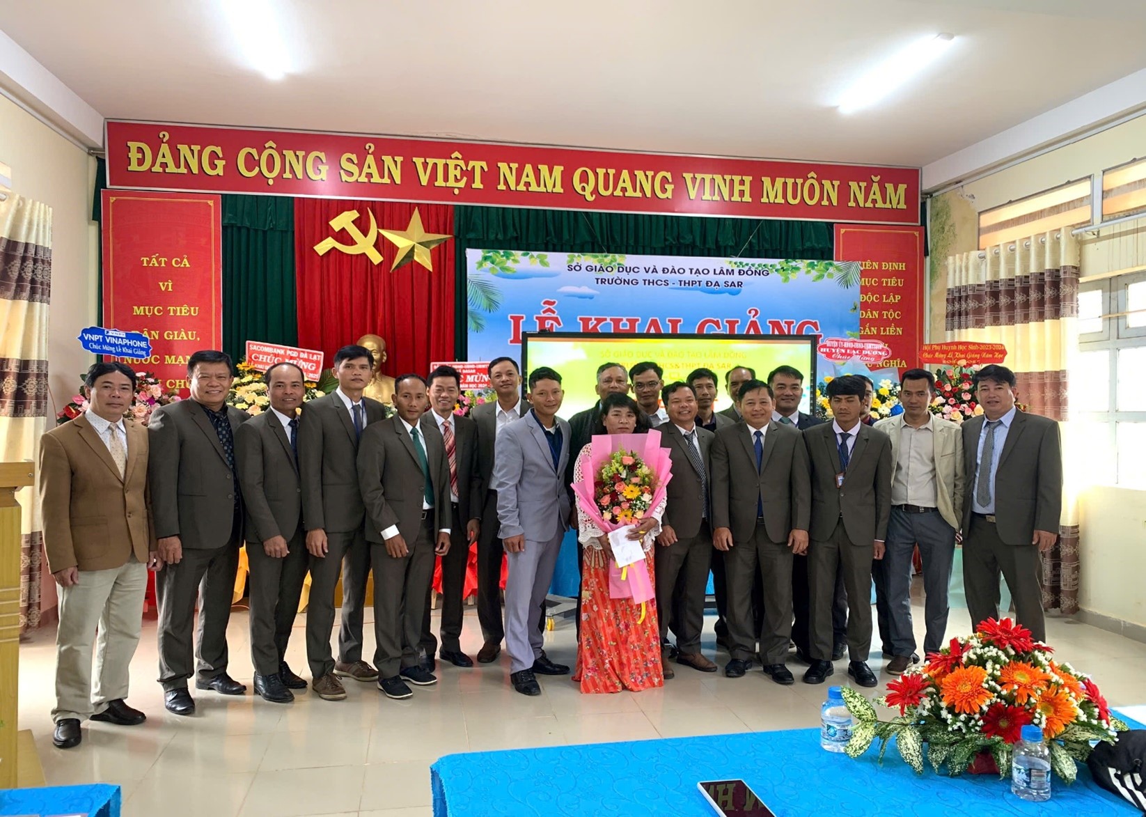 GẶP MẶT CHIA TAY GIÁO VIÊN NGHỈ HƯU THEO CHẾ ĐỘ NĂM 2024