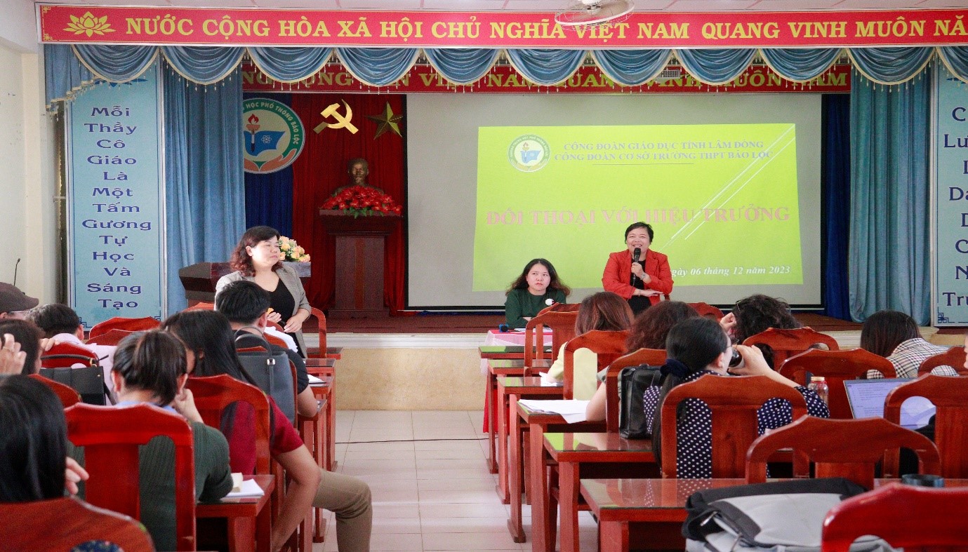 CÔNG ĐOÀN TRƯỜNG THPT BẢO LỘC TỔ CHỨC HỘI NGHỊ ĐỐI THOẠI VỚI HIỆU TRƯỞNG NĂM HỌC 2023 - 2024