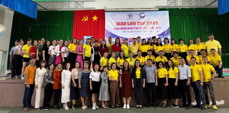CÔNG ĐOÀN TRƯỜNG THPT NGUYỄN DU – BẢO LỘC VÀ CÔNG ĐOÀN TRƯỜNG THPT TRẦN PHÚ – ĐÀ LẠT GIAO LƯU VĂN NGHỆ, THỂ DỤC THỂ THAO CHÀO MỪNG NGÀY PHỤ NỮ VIỆT NAM 20/10