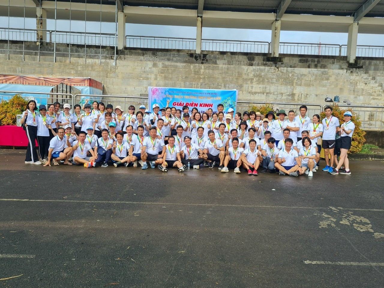 CĐCS Trường THPT Bảo Lâm tổ chức “Giải Điền Kinh” chào mừng kỷ niệm 93 năm ngày thành lập HLHPN Việt Nam (20/10/1930–20/10/2023) và chung tay tiếp thêm khát vọng cho học sinh có hoàn cảnh khó khăn