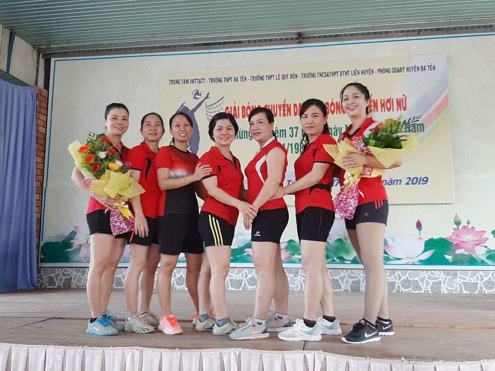 Tổ chức các hoạt động mừng ngày Nhà giáo Việt Nam (20/11/1982 - 20/11/2019)