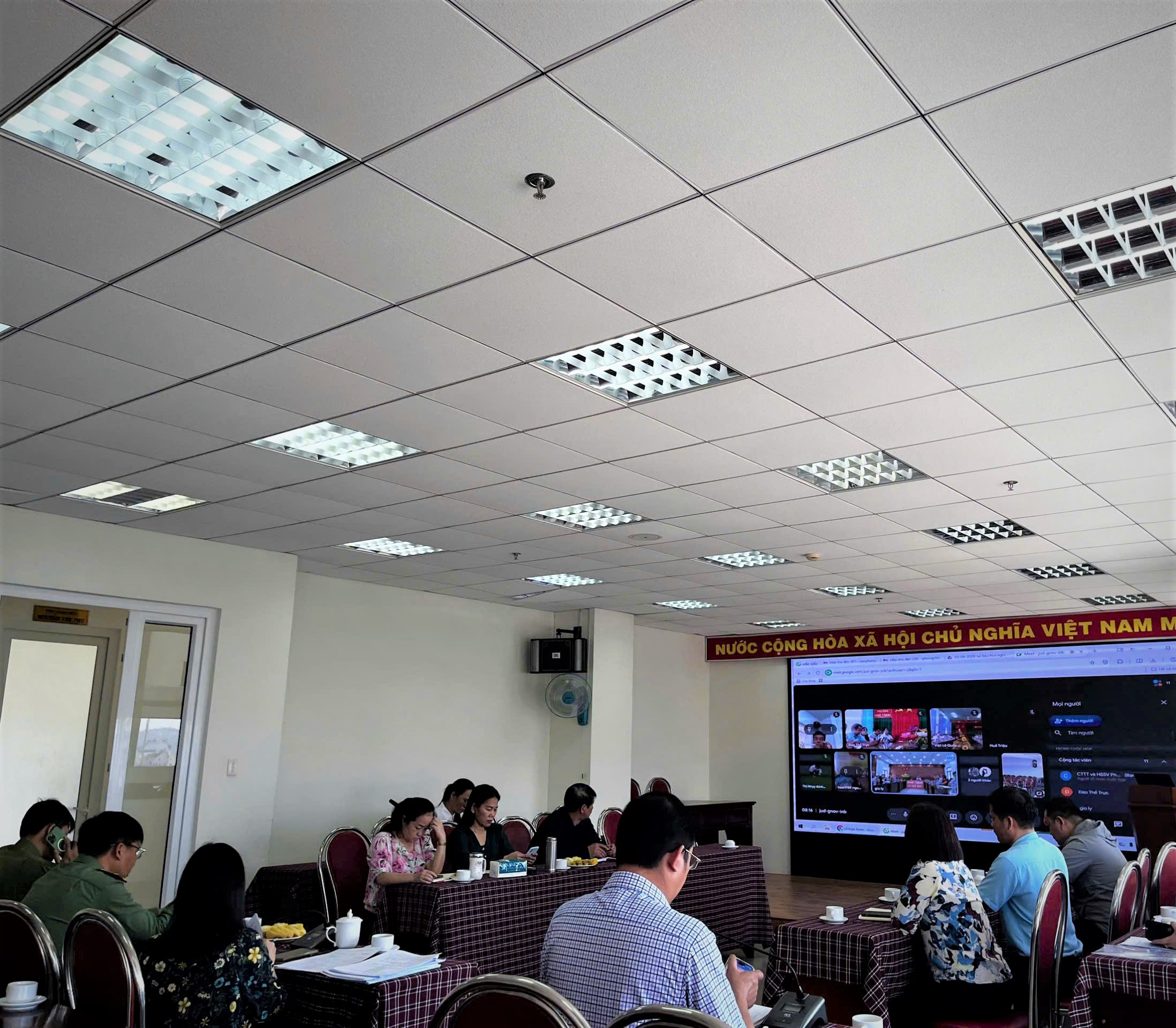 Sáng ngày 10/4/2026, Sở Giáo dục và Đào tạo tỉnh Lâm Đồng tổ chức Hội nghị quán triệt, triển khai tăng cường công tác phòng chống bạo lực học đường, xây dựng an toàn trường học