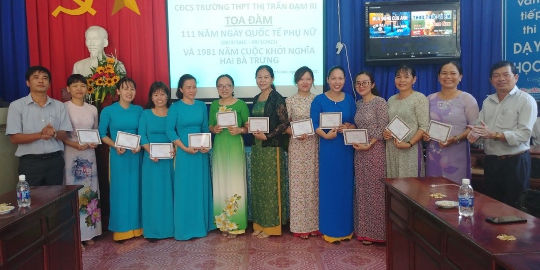 CÔNG ĐOÀN CƠ SỞ THPT ĐẠM RI VỚI HOẠT ĐỘNG CHÀO MỪNG NGÀY QUỐC TẾ PHỤ NỮ 8/3