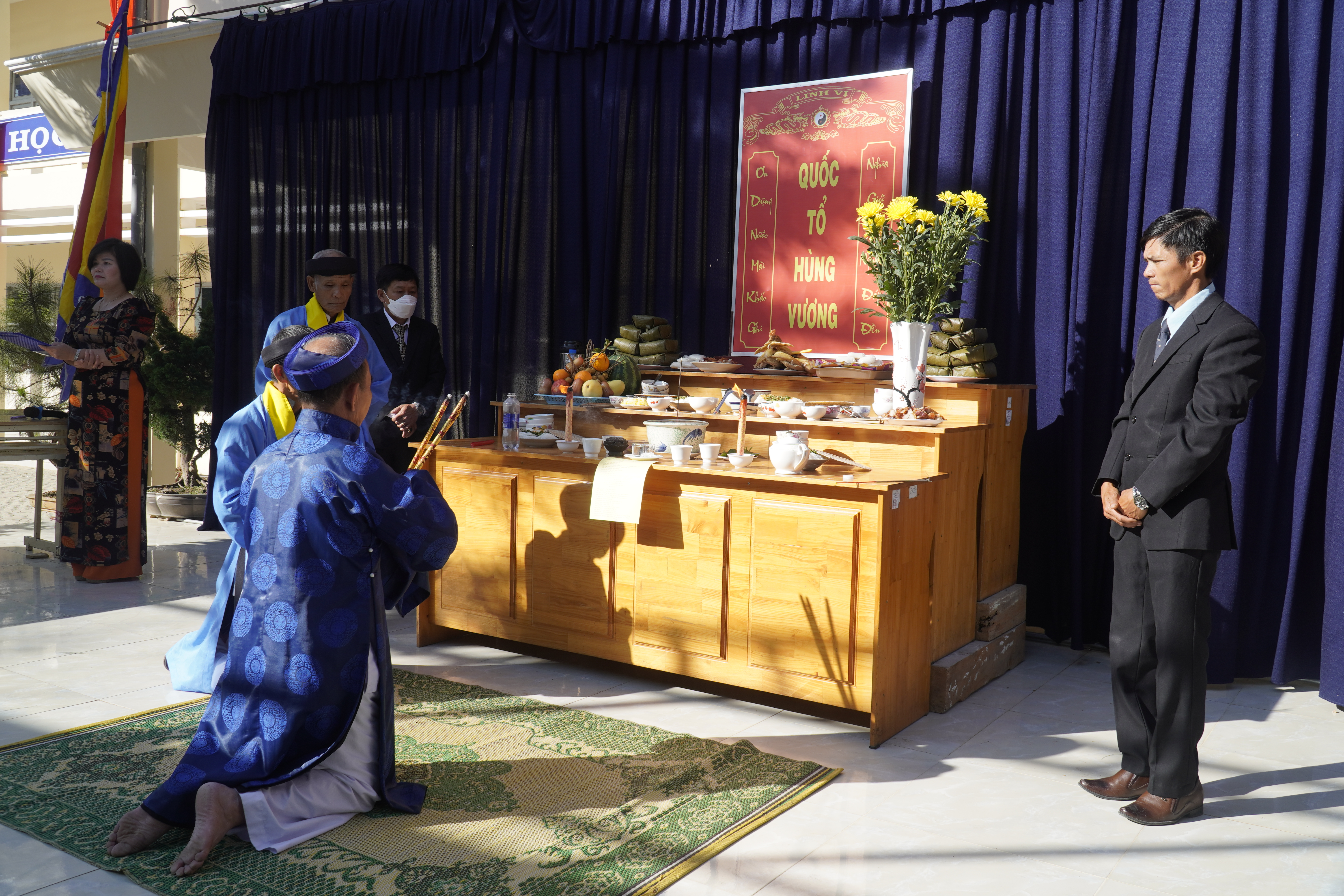 Lễ giỗ tổ Hùng Vương tại trường THCS & THPT Xuân Trường