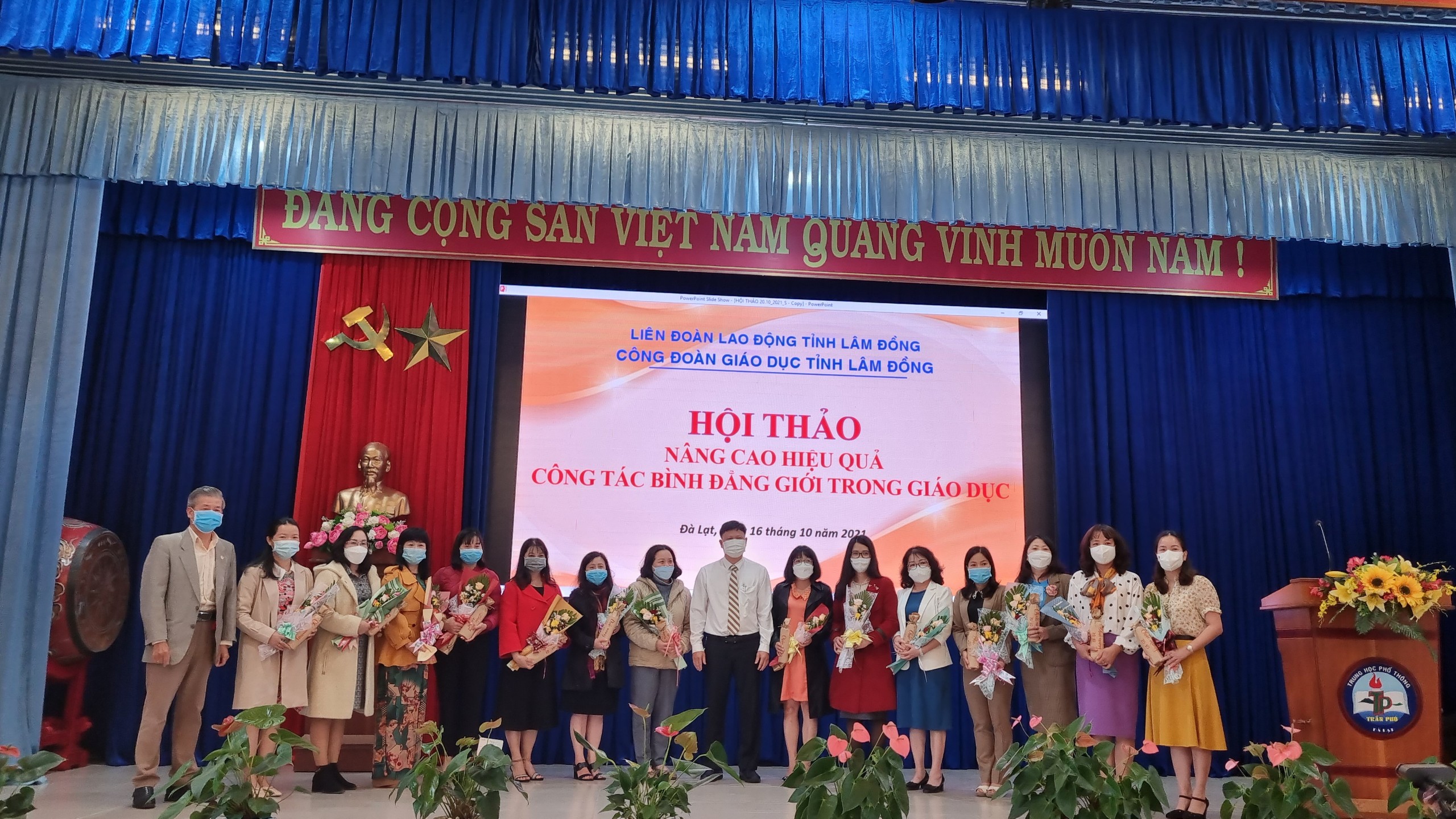 CÔNG ĐOÀN NGÀNH GIÁO DỤC LÂM ĐỒNG TỔ CHỨC HỘI THẢO NHÂN DỊP KỶ NIỆM 91 NĂM  NGÀY THÀNH LẬP HỘI LIÊN HIỆP PHỤ NỮ VIỆT NAM  (20/10/1930-20/10/2021)