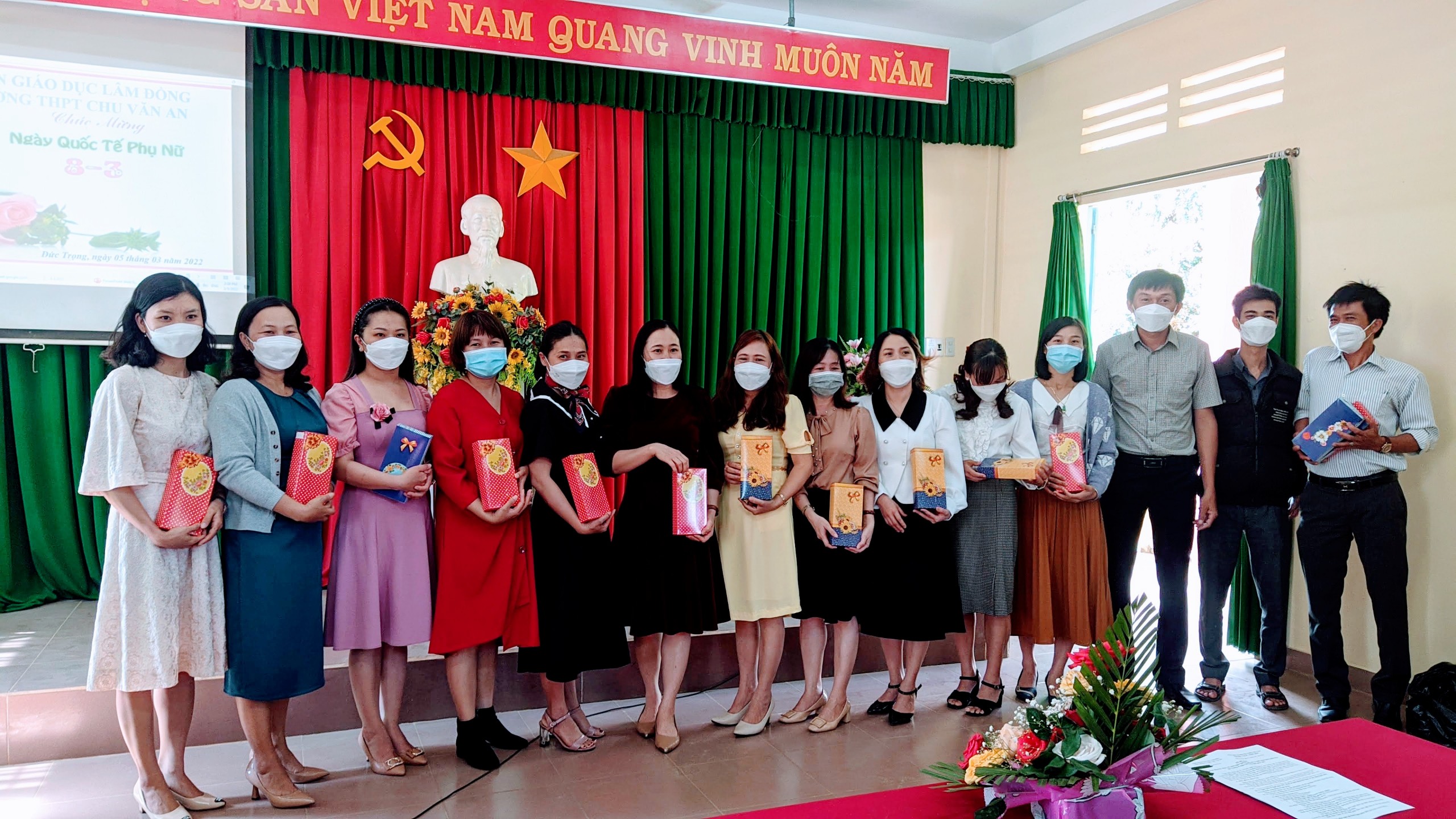 CÔNG ĐOÀN TRƯỜNG THPT CHU VĂN AN  KỶ NIỆM NGÀY QUỐC TẾ PHỤ NỮ, 8/3/2022