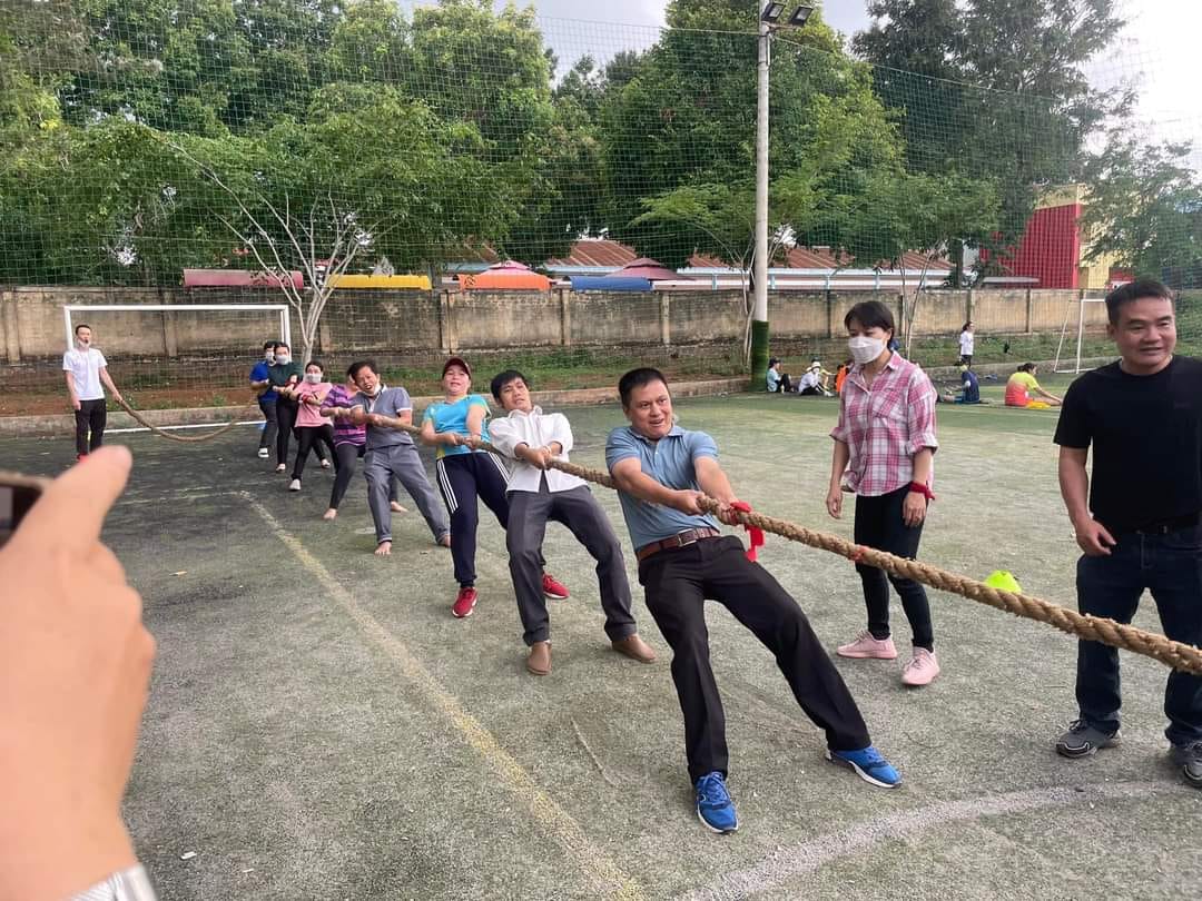 CÔNG ĐOÀN TRƯỜNG THPT ĐỨC TRỌNG KỶ NIỆM NGÀY GIẢI PHÓNG MIỀN NAM THỐNG NHẤT ĐẤT NƯỚC VÀ NGÀY QUỐC TẾ QUỐC TẾ LAO ĐỘNG 1/5