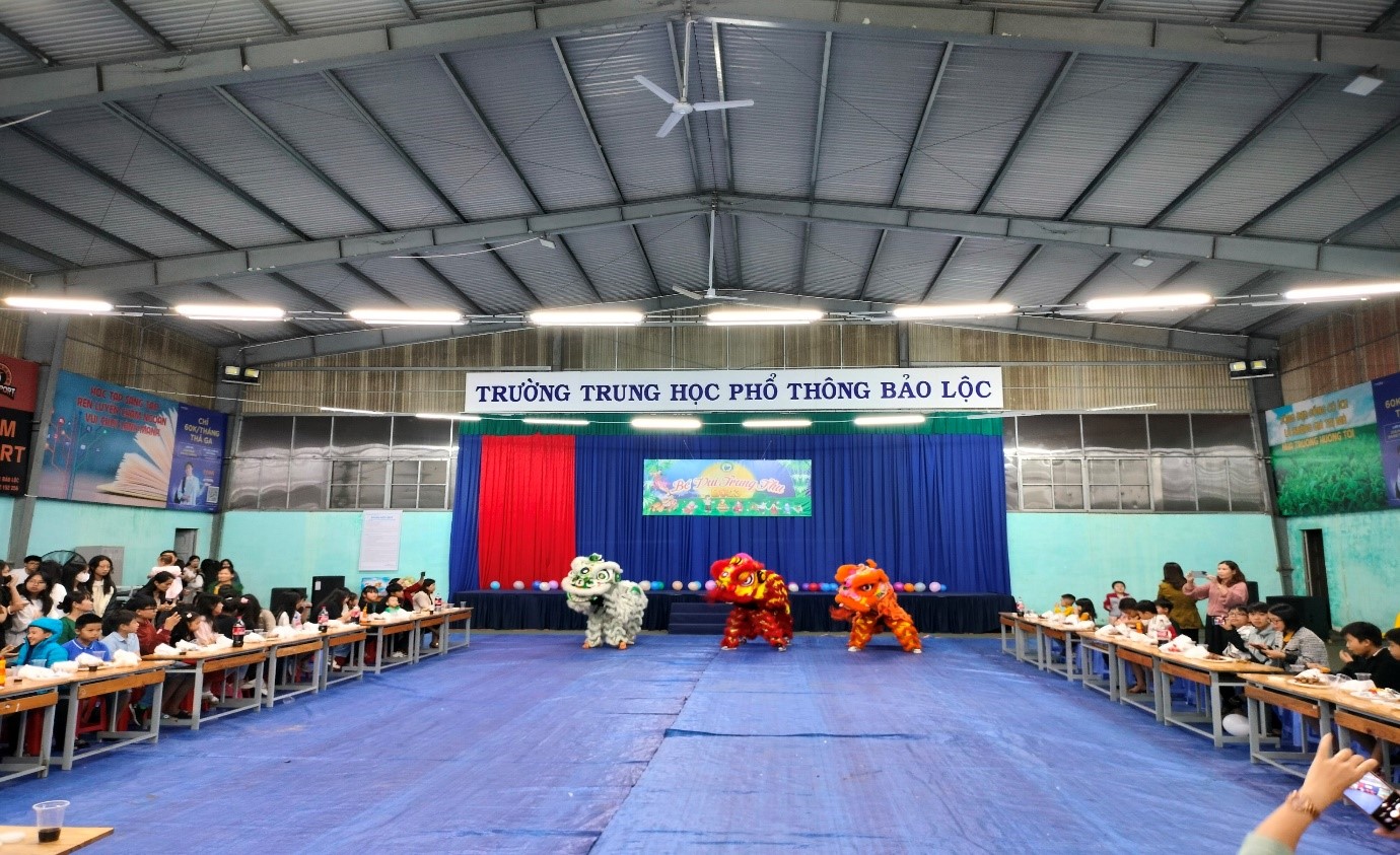 RỘN RÀNG “BÉ VUI TRUNG THU”