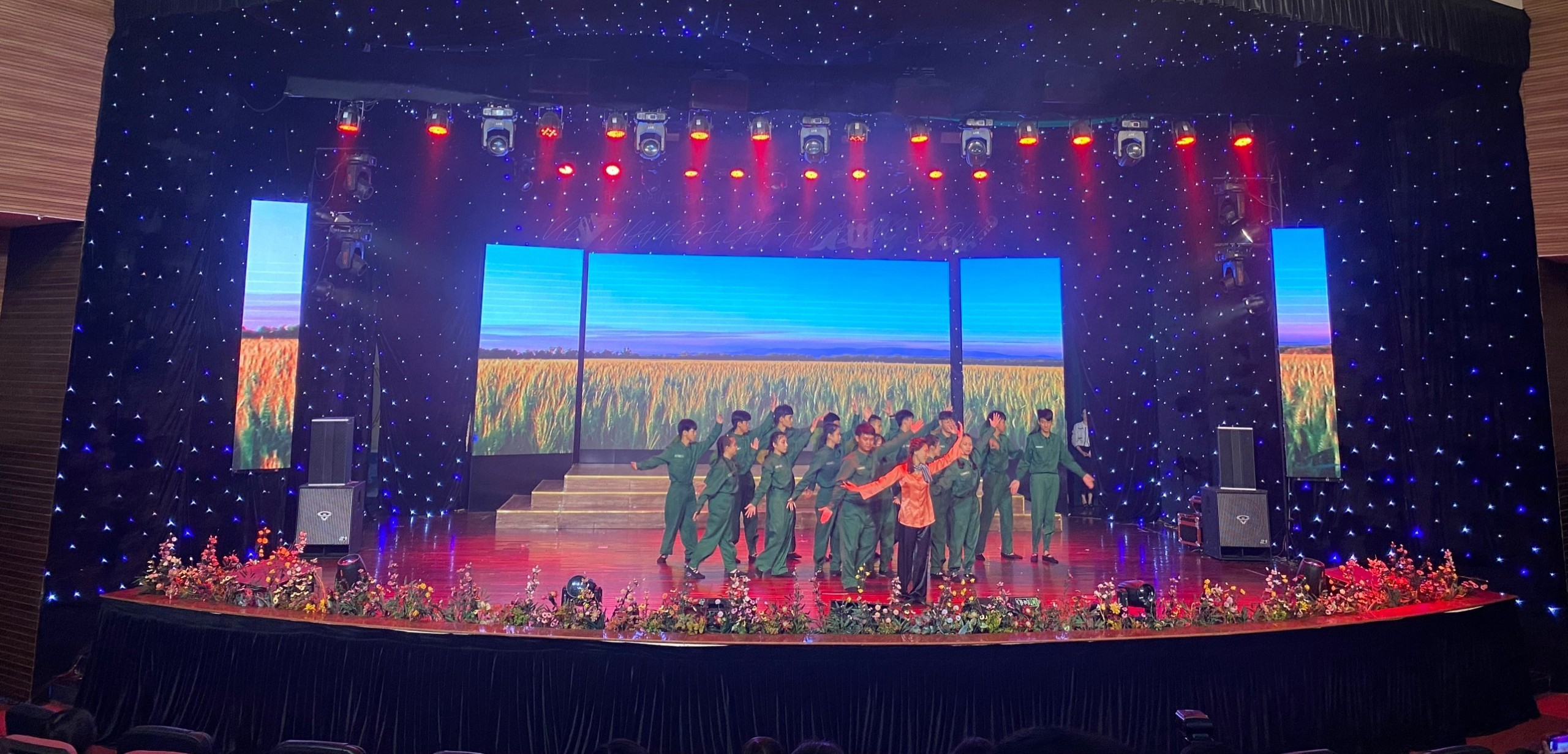 CÔNG ĐOÀN TRƯỜNG KHIẾM THÍNH LÂM ĐỒNG KHƠI DẬY “ KÍ ỨC TRƯỜNG SƠN” TRONG HỘI THI CHÀO MỪNG 130 NĂM ĐÀ LẠT HÌNH THÀNH VÀ PHÁT TRIỂN