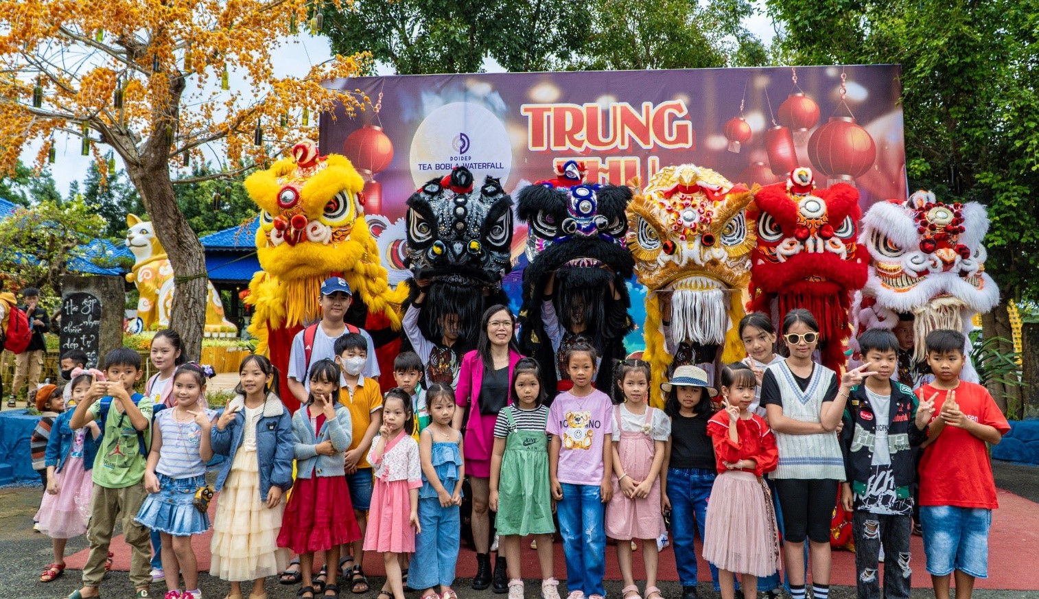 CÔNG ĐOÀN TRƯỜNG THPT LỘC THANH TỔ CHỨC TẾT TRUNG THU CHO CON EM CỦA CÔNG ĐOÀN VIÊN TRONG TRƯỜNG