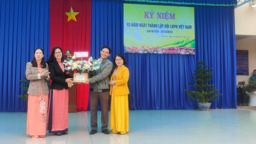 CÔNG ĐOÀN TỔ CHỨC KỶ NIỆM 93 NĂM NGÀY THÀNH LẬP LIÊN HIỆP HỘI PHỤ NỮ VIỆT NAM