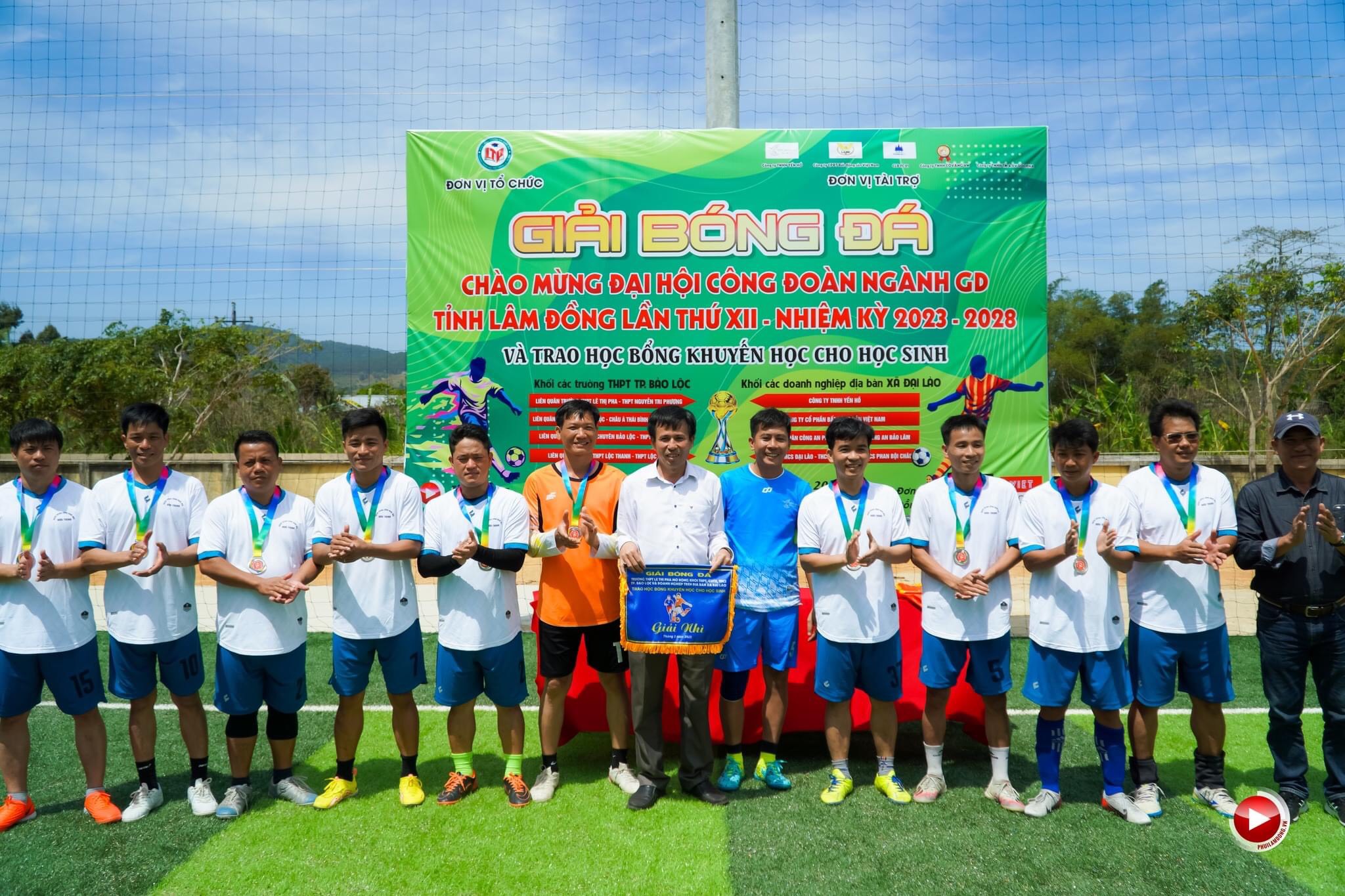 GIẢI BÓNG ĐÁ MINI MỞ RỘNG CHÀO MỪNG ĐẠI HỘI CÔNG ĐOÀN NGÀNH GIÁO DỤC TỈNH LÂM ĐỒNG LẦN THỨ XII NHIỆM KÌ 2023-2028 VÀ TRAO HỌC BỔNG KHUYẾN HỌC CHO HỌC SINH