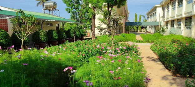 HIỆU QUẢ TỪ PHONG TRÀO THI ĐUA XÂY DỰNG TRƯỜNG HỌC “XANH - SẠCH - ĐẸP - AN TOÀN” TẠI TRƯỜNG THPT ĐẠ HUOAI