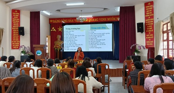 CÔNG ĐOÀN TRƯỜNG THCS & THPT ĐỐNG ĐA PHỐI HỢP VỚI CHÍNH QUYỀN TỔ CHỨC TẬP HUẤN CHUYÊN MÔN CHO CÁN BỘ, GIÁO VIÊN TRƯỚC THỀM NĂM HỌC MỚI 2024-2025