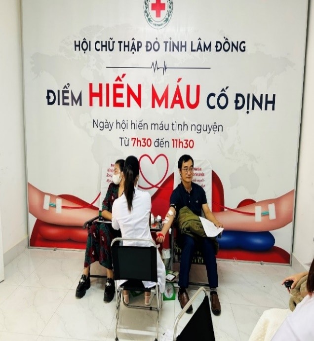 CĐCS THPT CHUYÊN THĂNG LONG - ĐÀ LẠT TÍCH CỰC THAM GIA NGÀY HỘI HIẾN MÁU TÌNH NGUYỆN NĂM 2024