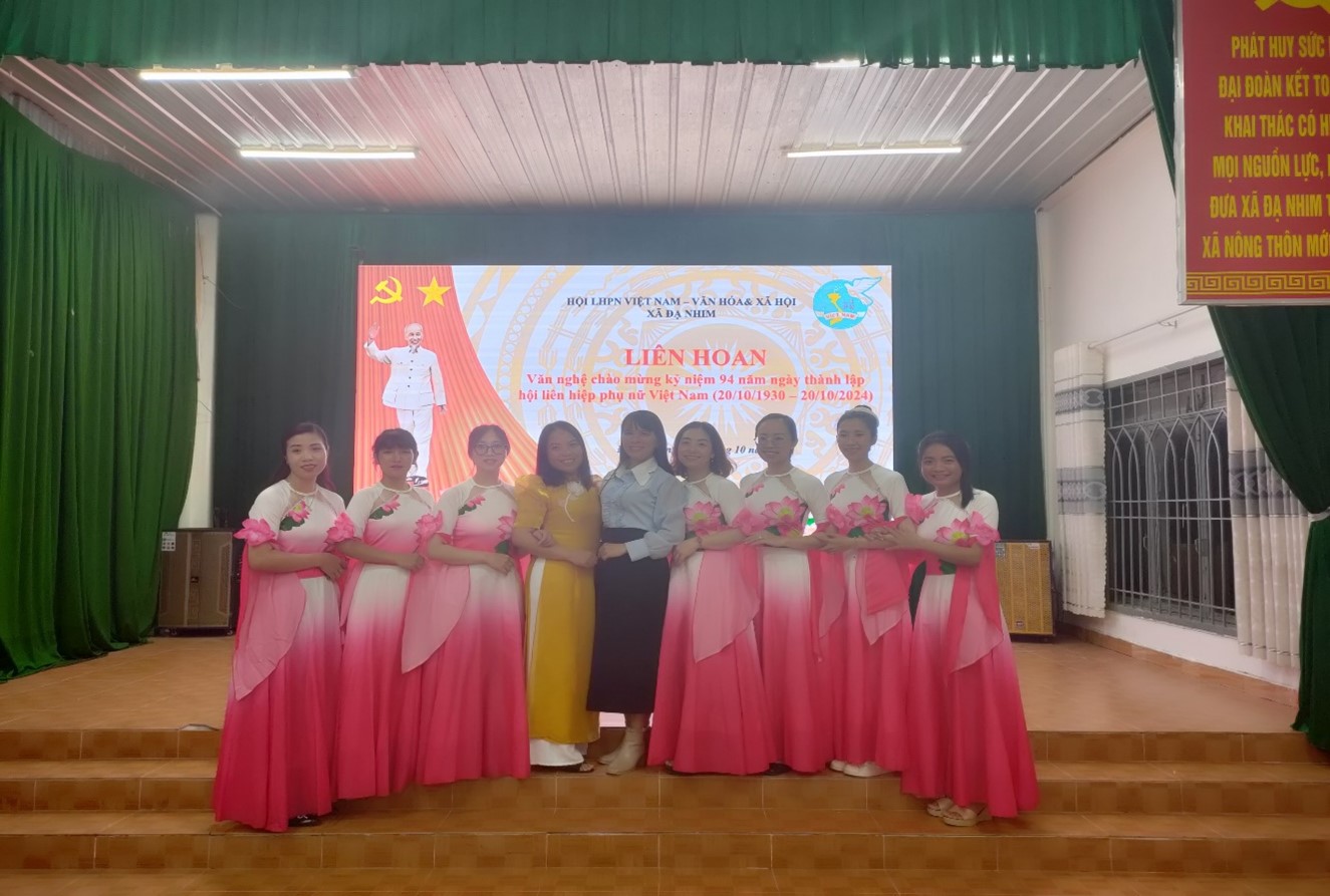 TRƯỜNG THCS&THPT ĐẠ NHIM TỔ CHỨC CÁC HOẠT ĐỘNG CHÀO MỪNG KỈ NIỆM 94 NĂM NGÀY 20/10/2024