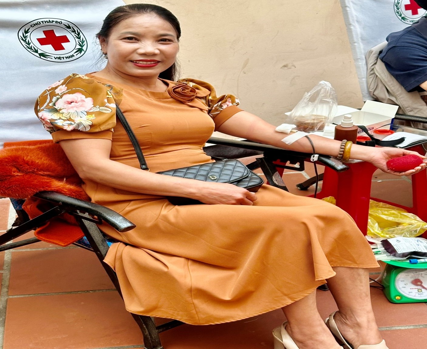 ĐOÀN VIÊN CÔNG ĐOÀN TRUNG TÂM HỖ TRỢ PHÁT TRIỂN GIÁO DỤC HÒA NHẬP TỈNH THAM GIA HIẾN  MÁU NH N ĐẠO