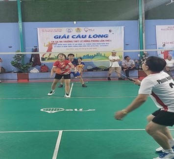 CĐCS TRƯỜNG THPT LÊ HỒNG PHONG TỔ CHỨC THÀNH CÔNG GIẢI CẦU LÔNG CHO CB – GV – NV CHÀO MỪNG THÁNG CÔNG NHÂN VÀ KỶ NIỆM 70 NĂM CHIẾN THẮNG ĐIỆN BIÊN PHỦ (07/5/1954-07/5/2024)