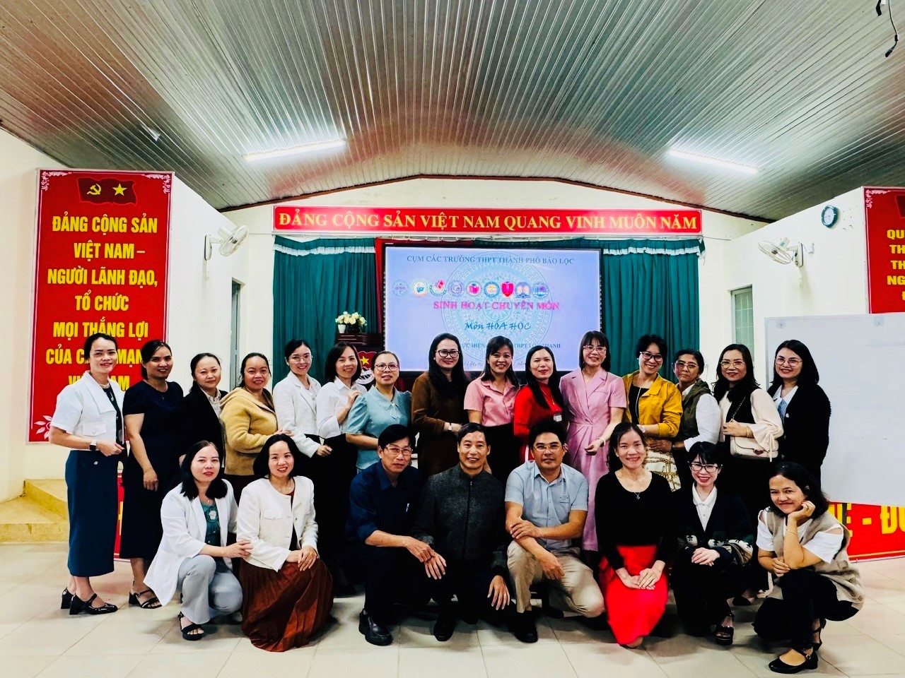 SINH HOẠT CHUYÊN MÔN LIÊN TRƯỜNG THPT CỤM TP. BẢO LỘC  MÔN HÓA HỌC TẠI TRƯỜNG THPT LỘC THANH