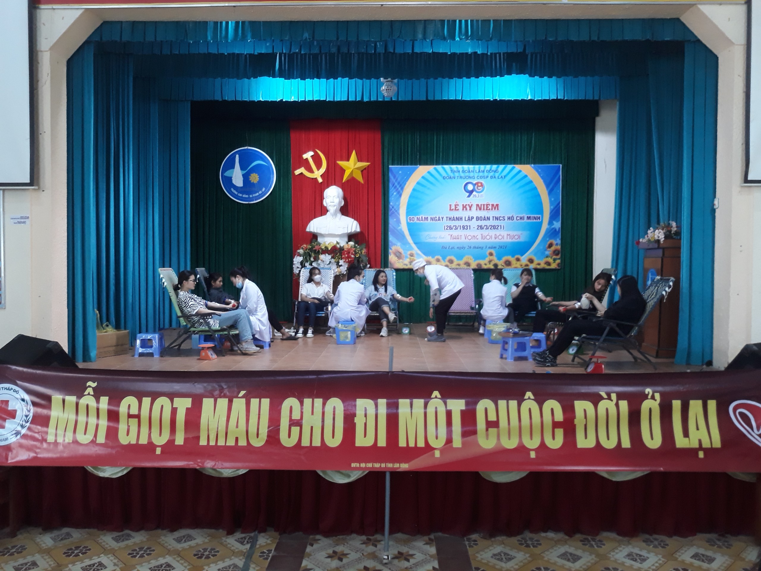 NGÀY HỘI HIẾN MÁU TÌNH NGUYỆN TẠI TRƯỜNG CAO ĐẲNG SƯ PHẠM ĐÀ LẠT