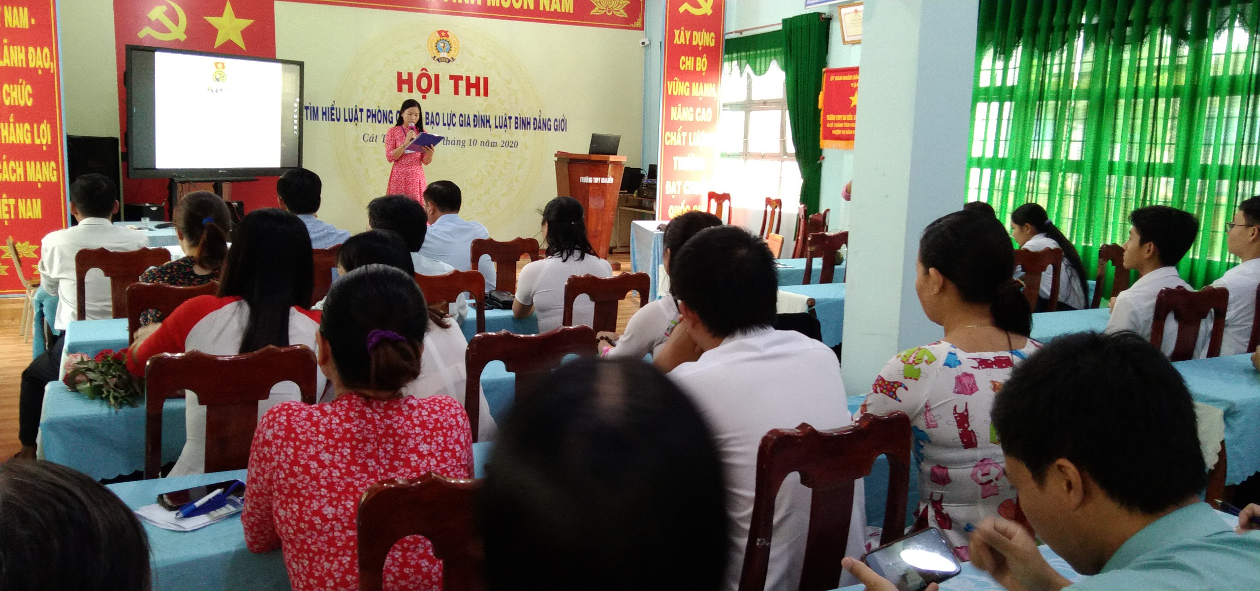 CÁC HOẠT ĐỘNG NHÂN NGÀY 20 THÁNG 10 CỦA CÔNG ĐOÀN CƠ SỞ TRƯỜNG THPT GIA VIỄN