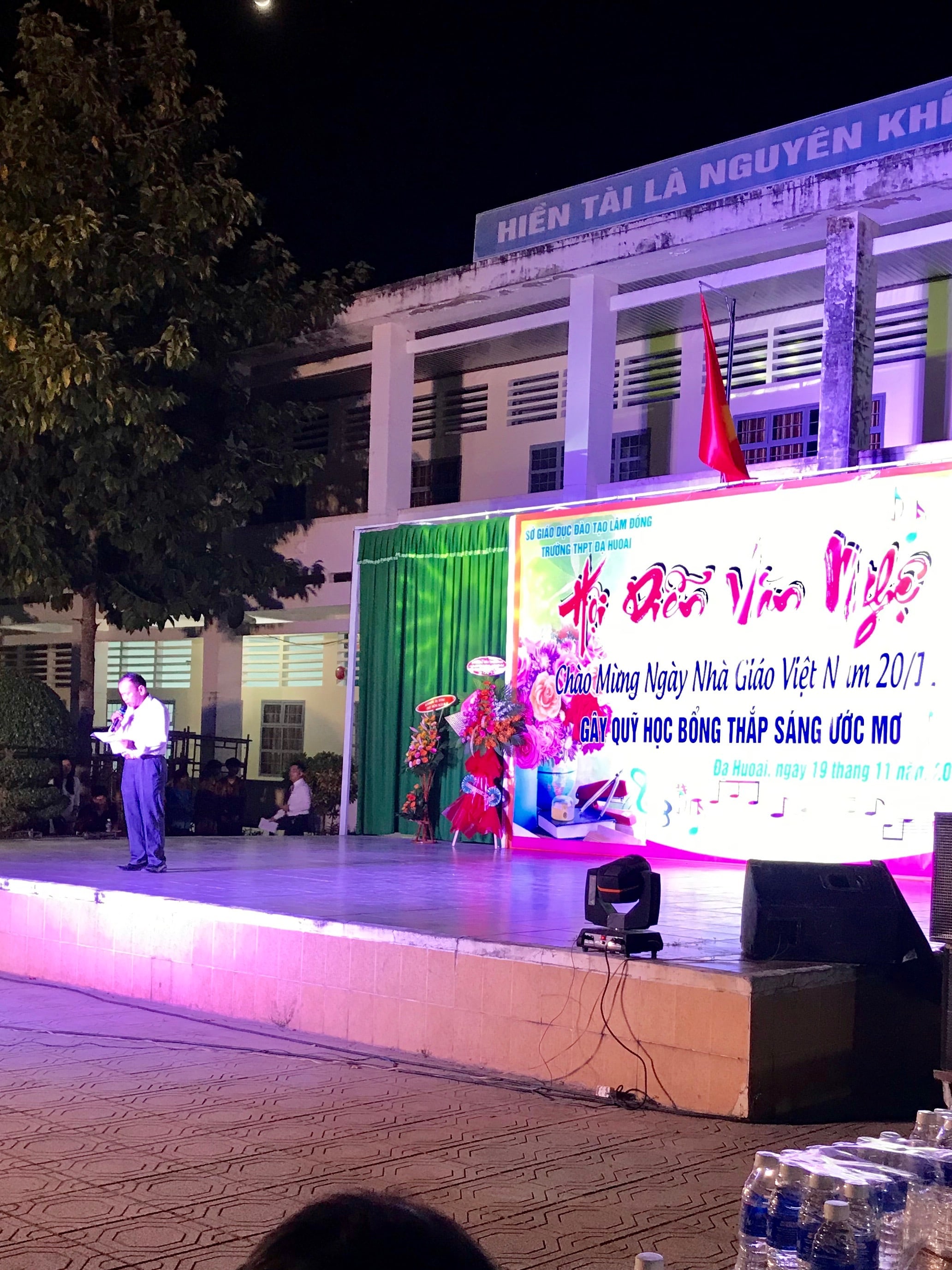 HOẠT ĐỘNG CHÀO MỪNG NGÀY NHÀ GIÁO VIỆT NAM 20/11  CỦA CĐCS TRƯỜNG THPT ĐẠ HUOAI