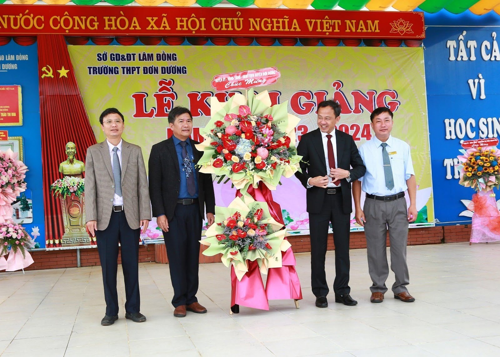 Khai giảng năm học mới tại Trường THPT Đơn Dương