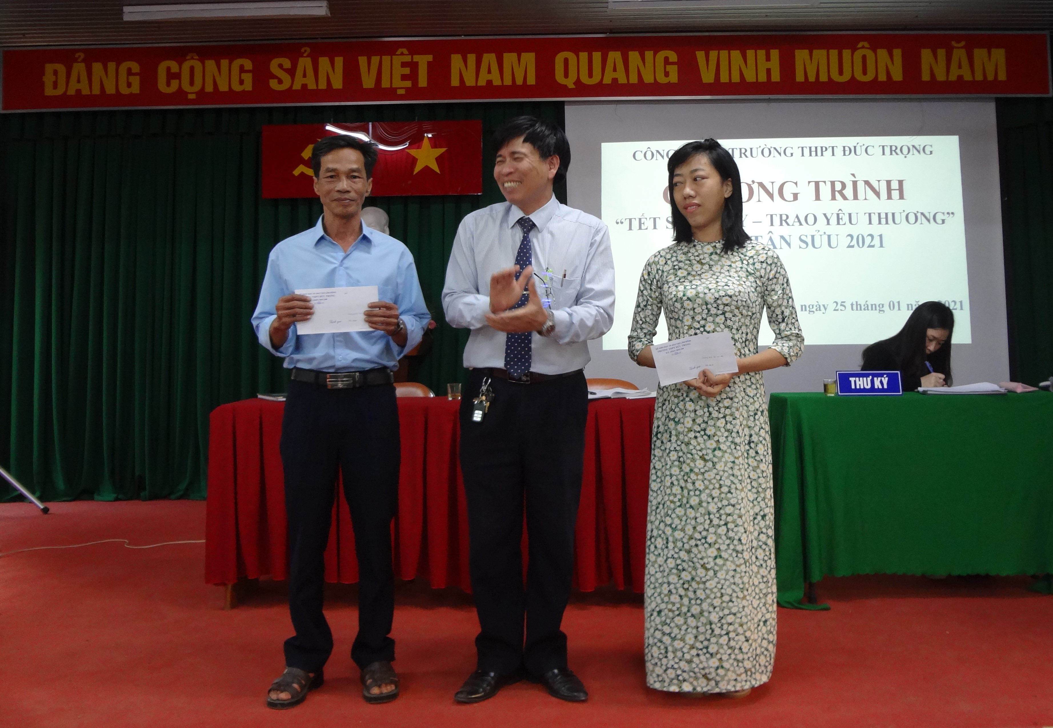 CHƯƠNG TRÌNH “TRAO YÊU THƯƠNG –TẾT SUM VẦY”
